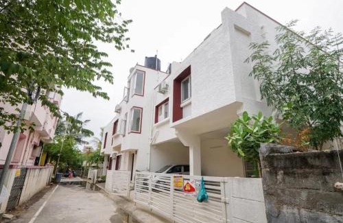 Velachery Hotel | 7 Hills Service Apartments