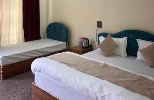 Barkot Hotel | 7 Oaks Barkot By StayApart