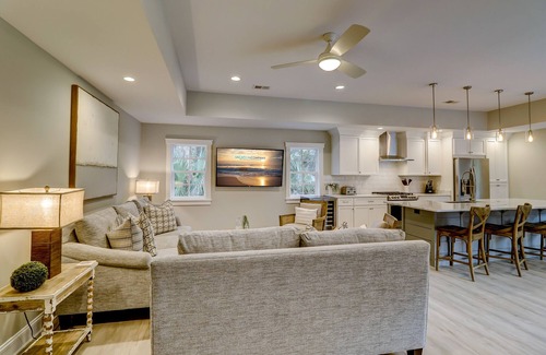 North Forest Beach House | 7 Sandpiper-Amazing Low Country charm & 360 Yards to the Beach!