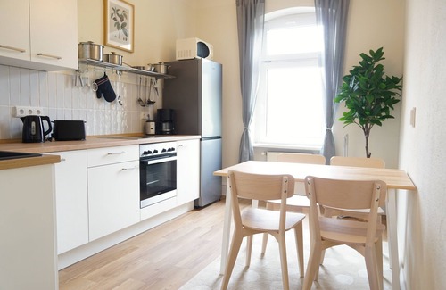 Ilversgehofen Apartment | 70m2 Period-Apartment w/2BR, Smart-TV, parking