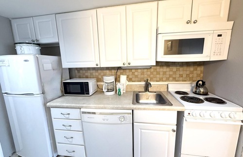 Myrtle Beach Condo | 719 Ocean View 1 bedroom/1 bath condo