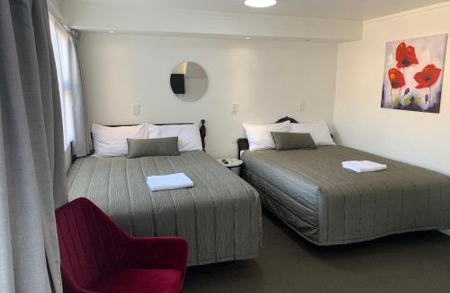 North Dunedin Hotel | 755 Regal Court Motel