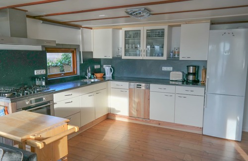 Anjum House | 8 Pers Large Seaside Home in Front of the Lauwersmeer