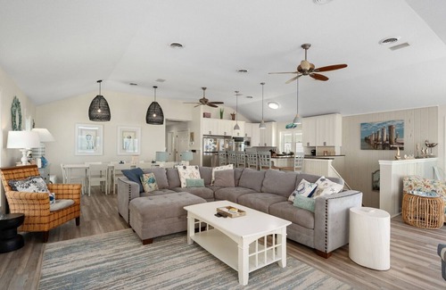 South Nags Head House | 800 Luxury 8-Bedroom Oceanfront Retreat with Pool & Hot Tub