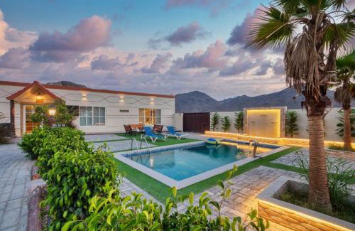 Al Gissemari House | 800 Mountains Resort Vacation House