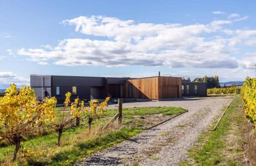 Dyerville House | 89 In The Vines