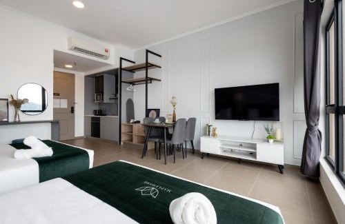 Sungai Penchala Apartment | 9 Mossaz skypool 5mins to 1U and Ikea atEmpire City by Light House