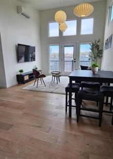 Downtown Apartment | 902 S East Street Stays