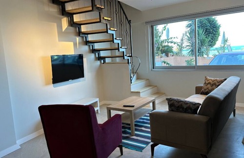 Finike Apartment | Açık Deniz Manzaralı Jakuzili Dublex Apart