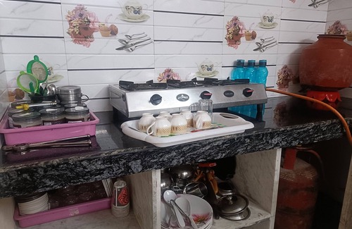 Amer Fort Road House | A apartment for families traveling jaipur.