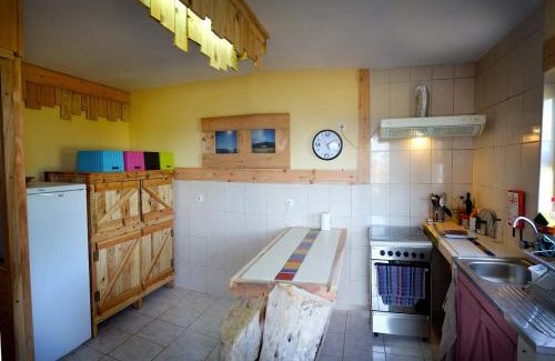 Lajes das Flores House | A Barraka: rent your room in Flores!