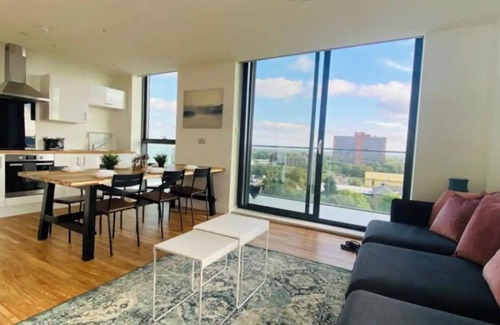 Trafford Apartment | A beautiful penthouse in the sky
