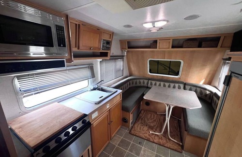 Bridgeport House | A Camper's Dream