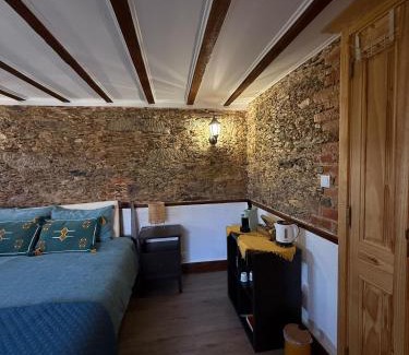 Sao Martinho da Cortica Bed & Breakfast | A Casa Amarela Guest room