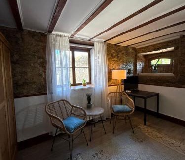 Sao Martinho da Cortica Bed & Breakfast | A Casa Amarela Guest room