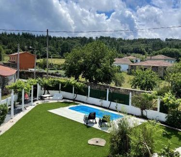 Sober House | A Casa de Pia