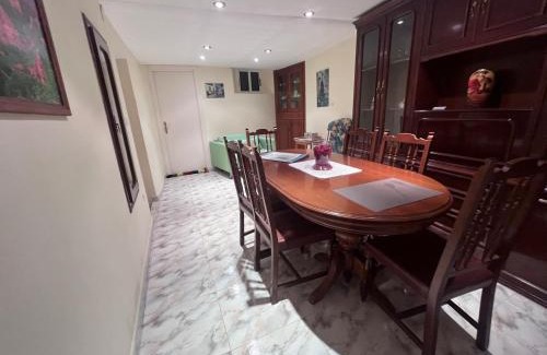 Carballeda de Valdeorras House | A casa do teléfono