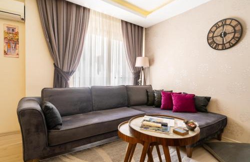 Kusadasi City Centre Apartment | A cozy smart home in Kusadasi Old Town