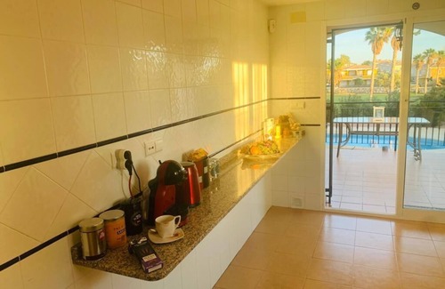 Hoya de los Patos Villa | A detached 5 bedroom villa with mature gardens and pool in Alicante