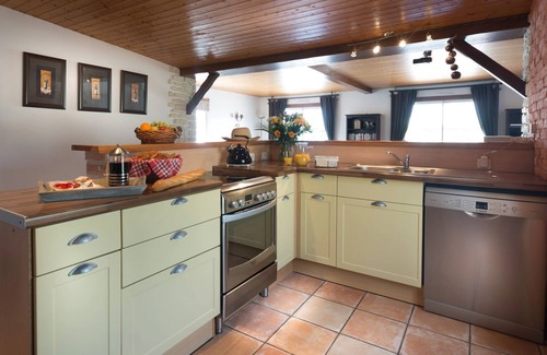 Angles Villa | A family friendly villa ideal for reuniting with your family/friends