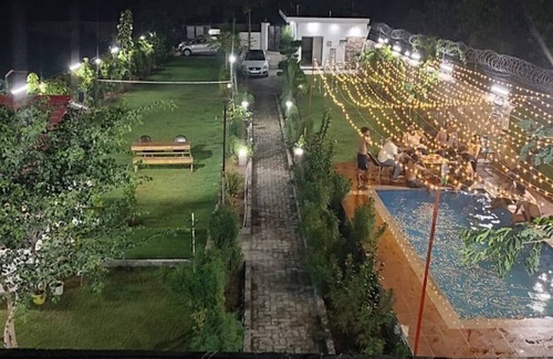 Gurugram Apartment | A farm house for party with 3 Bhk with poolnn