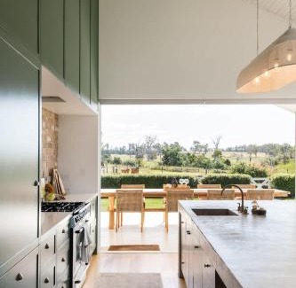 Carrick House | A Farmhouse escape 15 minutes from Launceston