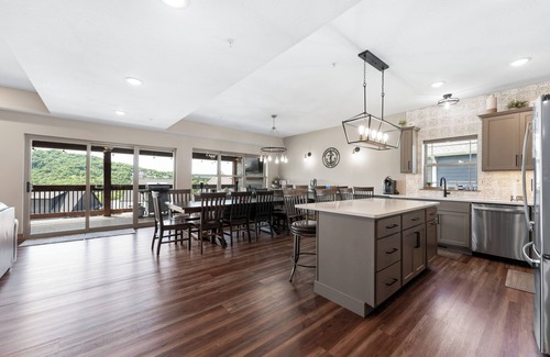 Hollister Cabin | A Life of Luxury Awaits You at this 7 Bed/7 Bath Chateau on Table Rock Lake!