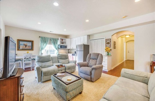Northgate House | A Little Luxury near the AFA and Ford Amphitheater