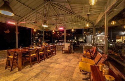 Kempty Range Villa | A Luxurious Mountain Bungalow with stunning views