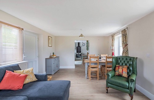 Lower Wick Cottage | A luxuriously appointed two bedroom ground floor barn.