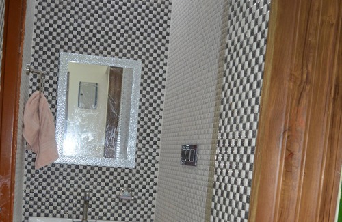 New Delhi House | A luxury home in Delhi for family & couples