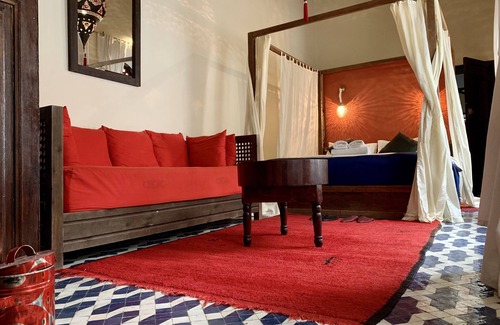 Talaa House | A luxury Riad perfectly located in the old town of Fes. A home from home .