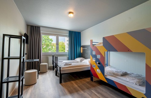 Hohenschoenhausen Hotel | a&o Berlin Kolumbus