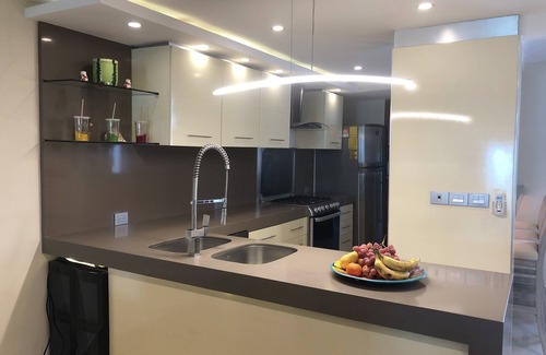 Zona Hotelera House | A perfect ocean-front location for family vacations or reunion