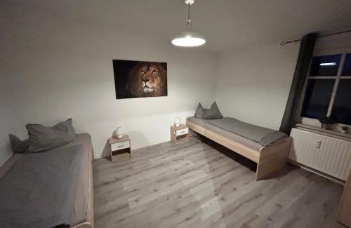 Oberdorla Apartment | A place to stay - single beds, tv
