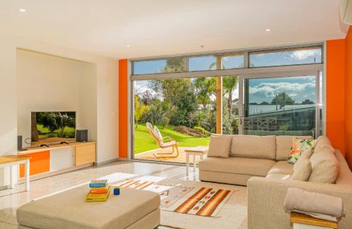 Whangapoua House | A Slice of Summer - Whangapoua Holiday Home