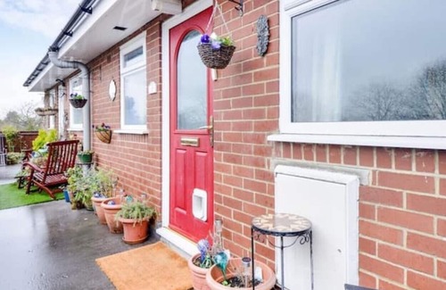 Abingdon Condo | A spacious maisonette close to local amenities