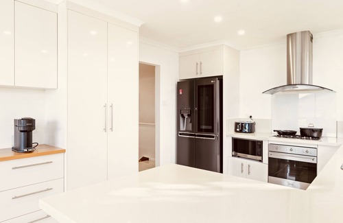 Berriedale House | A sunny house with stunning water views in Rosetta