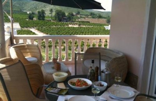 Alberic Villa | A tranquil family home to relaxHouse with garden