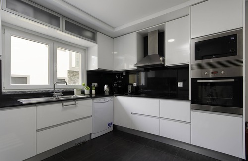 Seixal House | A. V Holidays is for you