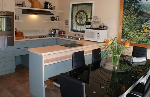 Promised Land Cottage | AAA Granary Accomm - Dads 3 bedroom Cottage