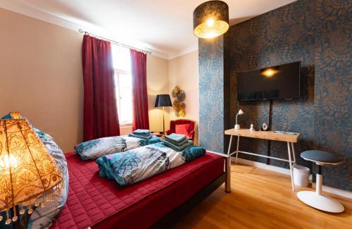 Bad Kissingen Apartment | AAB Apartment 80qm mit 2 Schlafzimmern, Self-Check-in mit Wlan und gratis Parkplatz am Haus