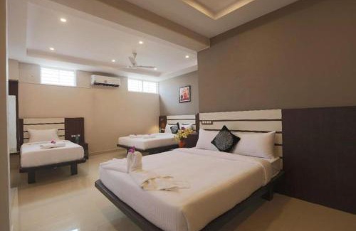 Vijayanagar Hotel | Aadya Elite