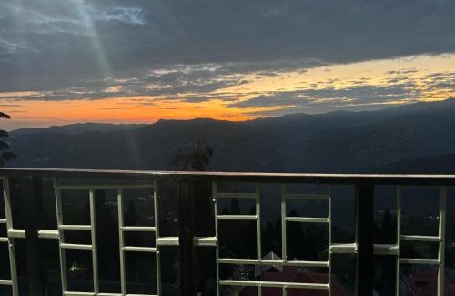 Karsiyang House | AamaHomeStay Suite Room with bath tub