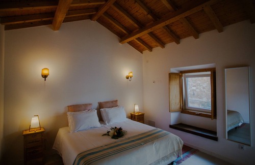 Alenquer Bed & Breakfast | Aba da Serra, Rural Tourism, with breakfast, garden and swimming pool.