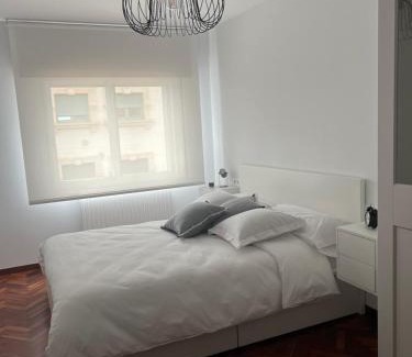 Sigueiro Apartment | Abaleen apartamento