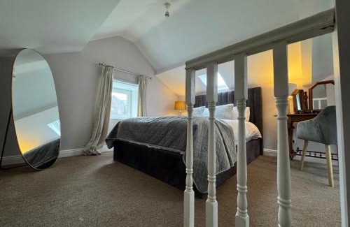Youghal House | Abbey View Coach House