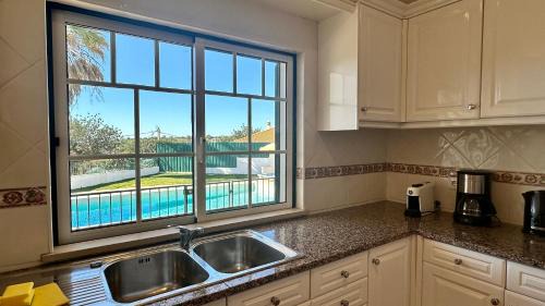 Cerro do Ouro Villa | Abby by Check-in Portugal