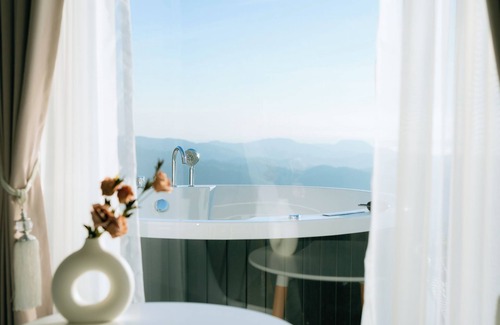 Chiang Rai Bed & Breakfast | Above the clouds - Chiang rai