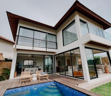 Kuta Villa | Above The Coconut Villa
